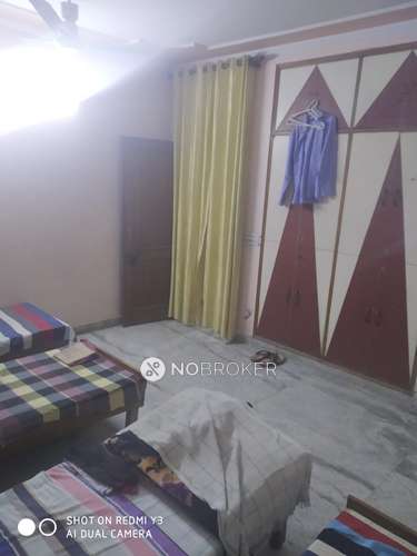 2 BHK Flat In Standalone Building  for Rent  In Pandav Nagar 