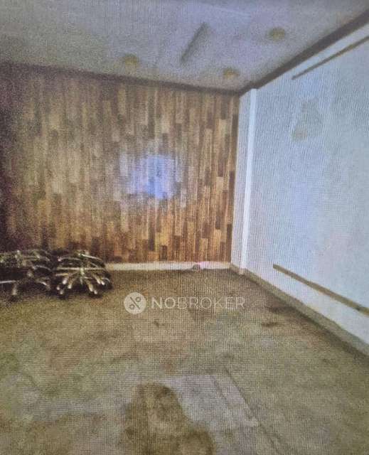 Shop in Shipra Krishna Vista , Ghaziabad for sale 