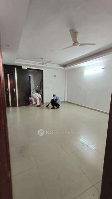 3 BHK Flat In Himalaya Lok Society For Sale  In Chhattarpur