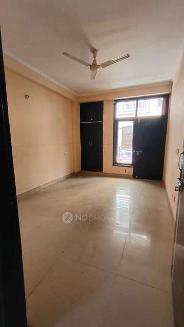 3 BHK Flat In Himalaya Lok Society For Sale  In Chhattarpur