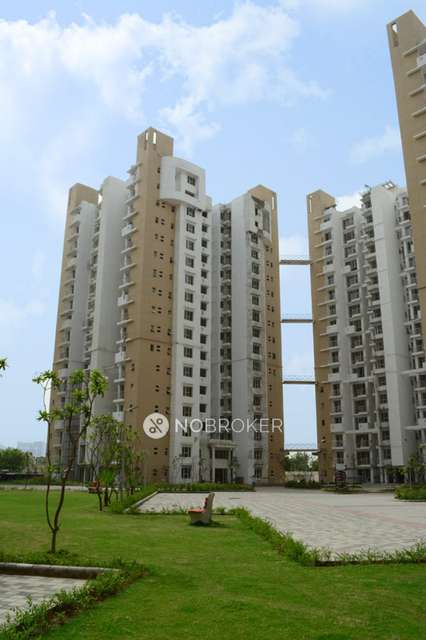 2 BHK Flat In Logix Blossom Greens Noida For Sale  In Sector 143
