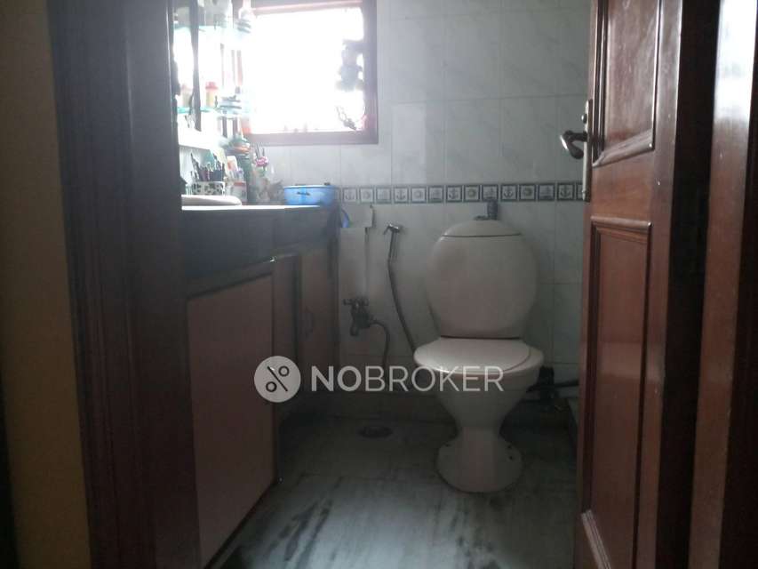 3 BHK Flat In Apartment For Sale  In Kalkaji