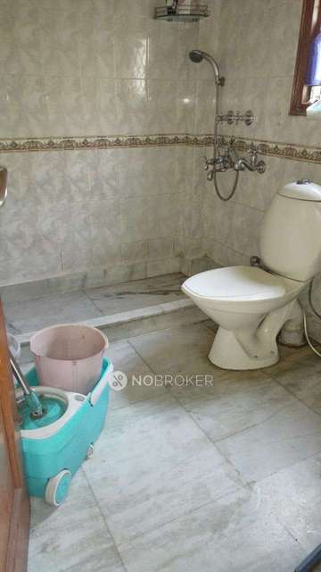 3 BHK Flat In Apartment For Sale  In Kalkaji