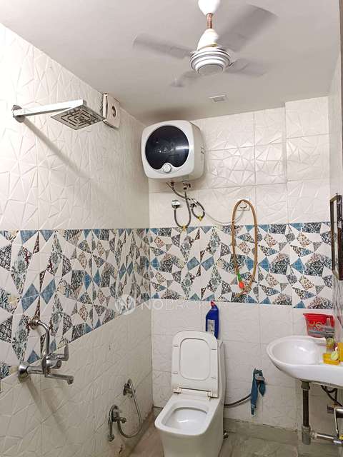 3 BHK Flat In Aparment  For Sale  In Krishna Nagar