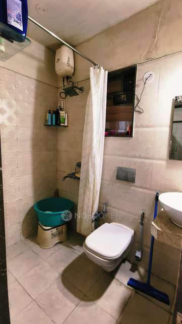 1 BHK Flat In Hiranandani Palacia For Sale  In Thane