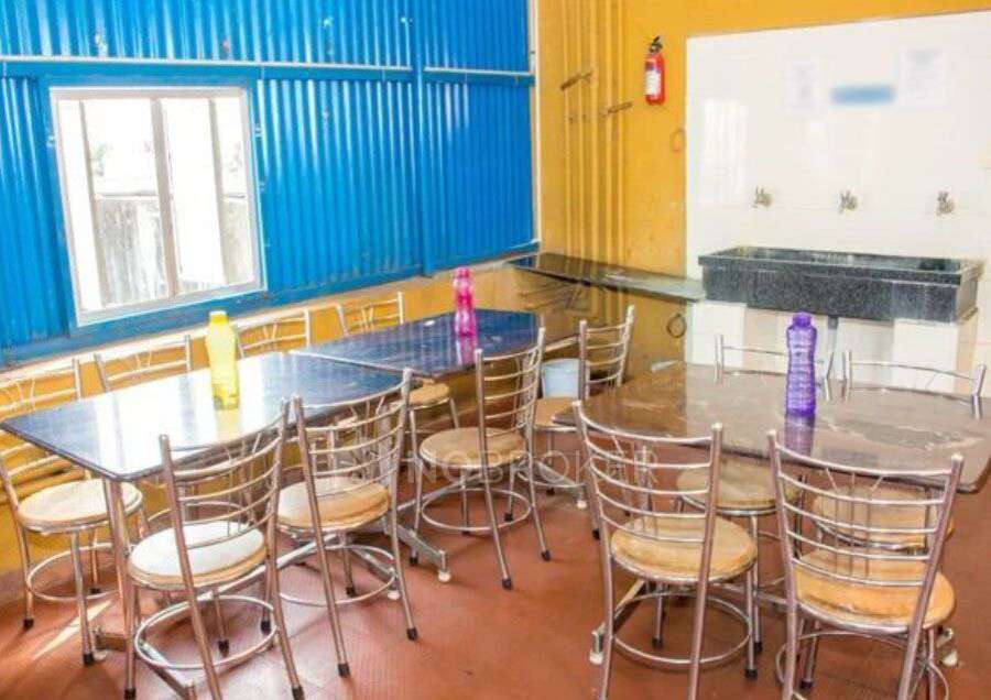 PG for Girls in Arunachalam Rd,