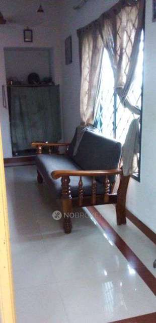 2 BHK Flat For Sale  In Perumbakkam