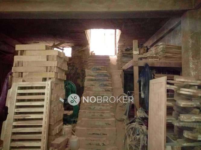 Shop in Kirti Nagar, Delhi for sale 