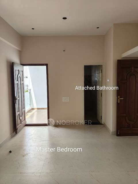 2 BHK Flat In Varun Homes For Sale  In Valasaravakkam