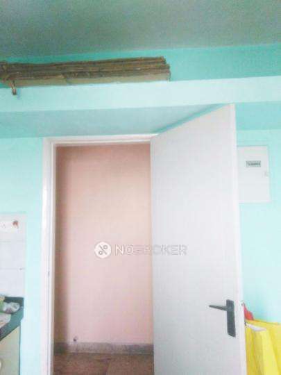 2 BHK Flat In Saket Towers Chs Ltd For Sale  In Kalwa