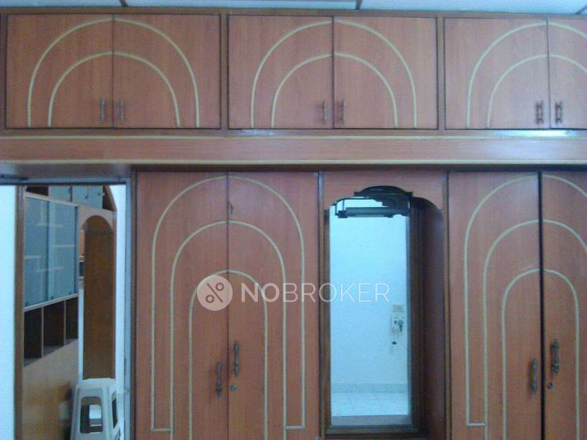 2 BHK Flat In Lakshmi Apartment for Rent  In Kodambakkam