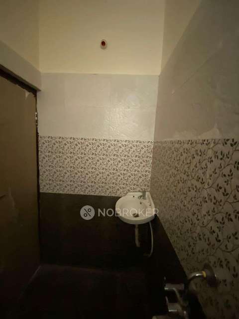 2 BHK Flat In Vasusri Residency For Sale  In Hyder Shah Kote