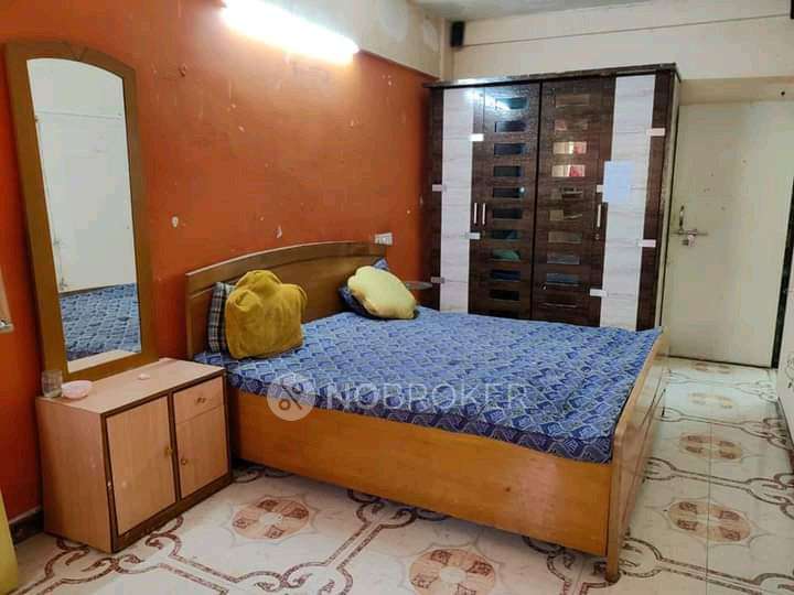 2 BHK Flat In Self Help Co-operative Housing Society For Sale  In Vile Parle West