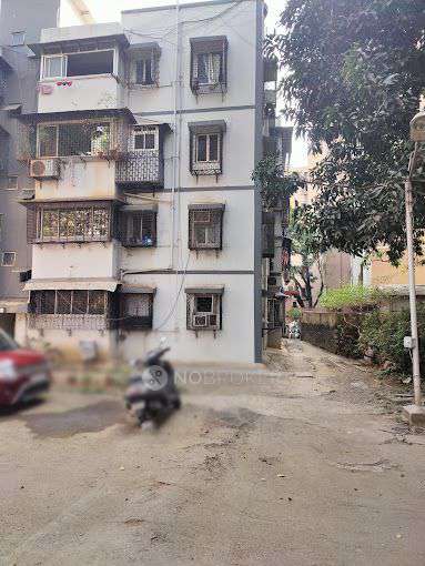 2 BHK Flat In Self Help Co-operative Housing Society For Sale  In Vile Parle West