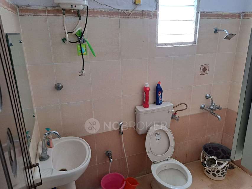 2 BHK Flat In Manasarovar Heights Phase 3 For Sale  In Bowenpally