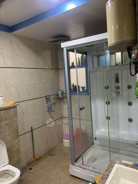4 BHK Flat For Sale  In Madhuban Enclave