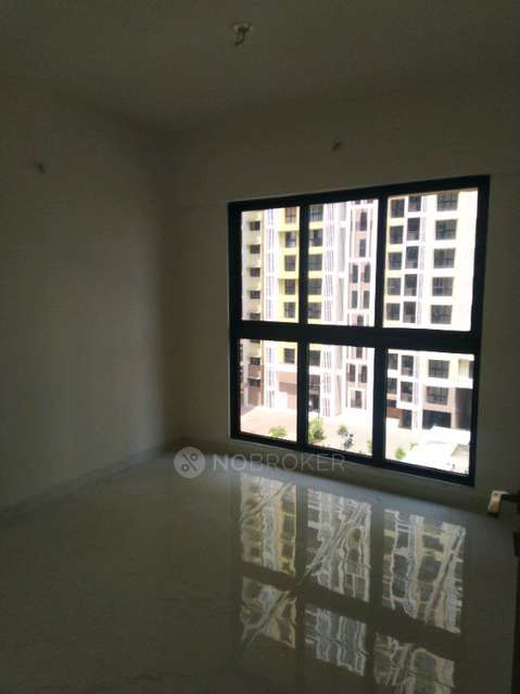 2 BHK Flat In Runwal Gardens, Phase 1 For Sale  In Runwal Gardens - Mlcp 2