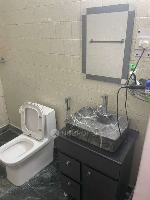 3 BHK Flat In Apartment For Sale  In Lajpat Nagar