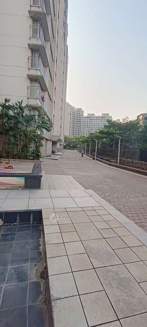 3 BHK Flat In Lodha Aqua For Sale  In Mira Road