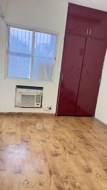 2 BHK Flat In Jaypee Kosmos for Rent  In Sector 134