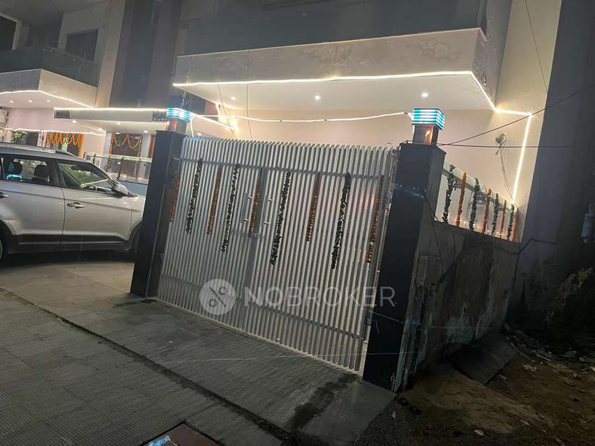 3 BHK House For Sale  In Sushant Lok Phase I,  Sector 43