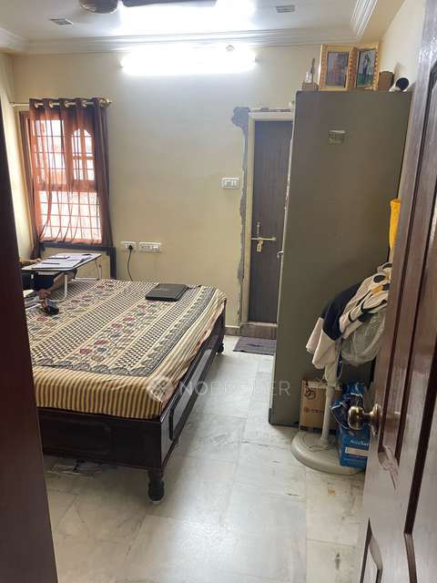 3 BHK Flat In Ss Alegancy Resedency For Sale  In Ameerpet