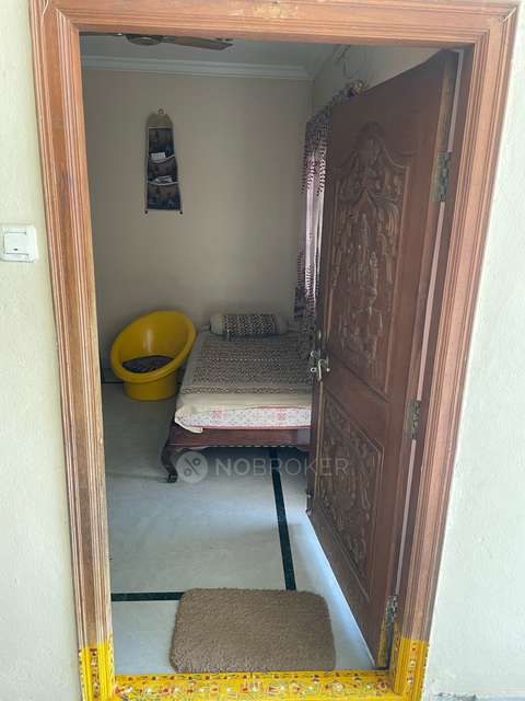 3 BHK Flat In Ss Alegancy Resedency For Sale  In Ameerpet