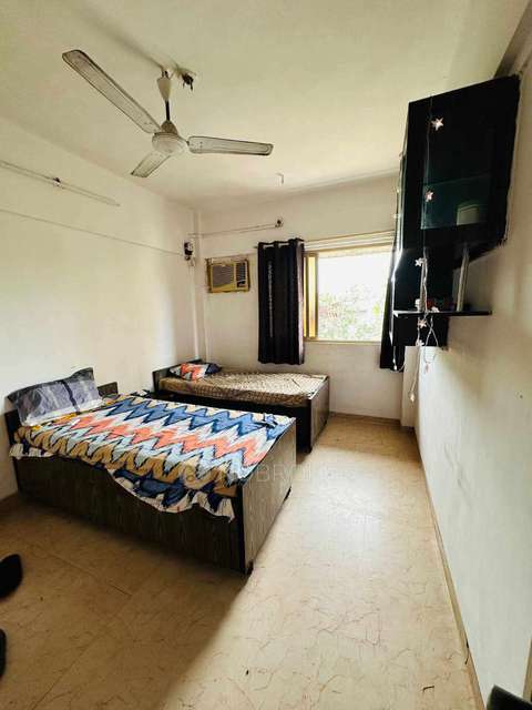 Shared Room for Female In 2 BHK  In Ksmdhenu Building In Andheri West