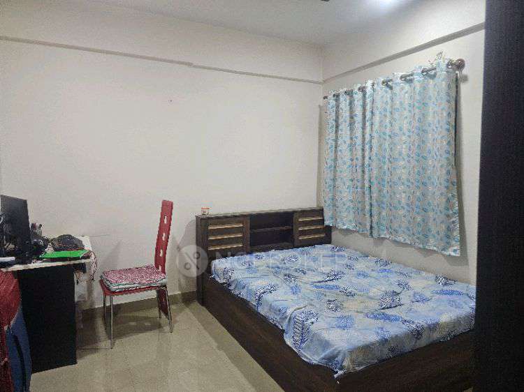 2 BHK Flat In Slv Crystal For Sale  In Akshayanagar