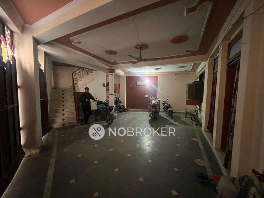 4 BHK Flat For Sale  In Mehrauli