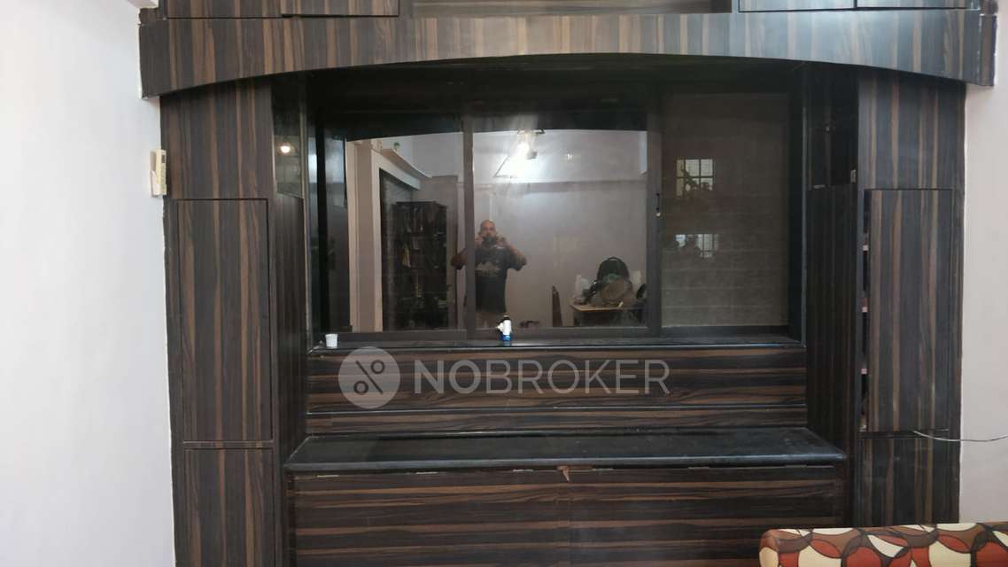 2 BHK Flat In Rajlaxmi Chs For Sale  In Jogeshwari West