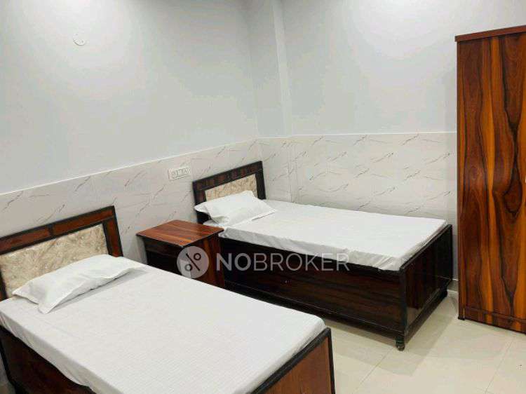 PG for Anyone in Amity University Noida Gate No. 3