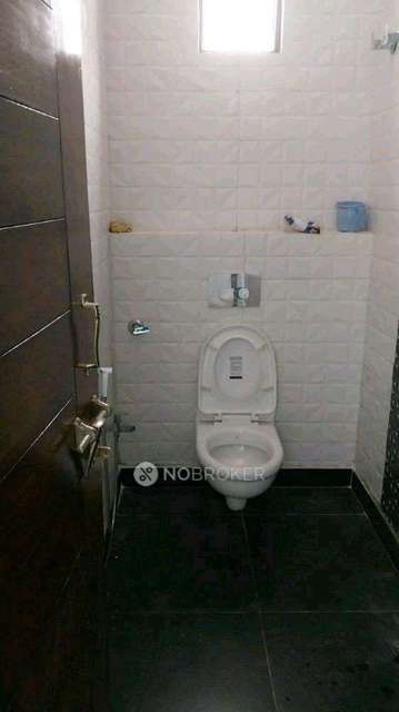 3 BHK Flat In Standalone Buildng For Sale  In Shahdara