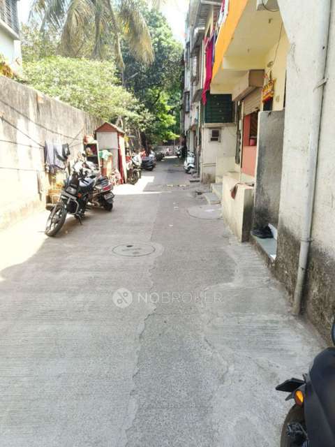 1 RK House for Lease  In Mitra Mandal Chowk