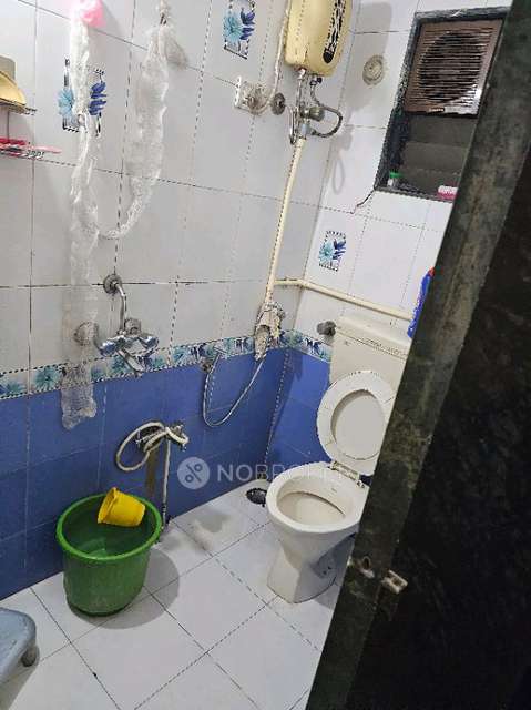 2 BHK Flat In Trimurti Narayan Chs For Sale  In Mulund East