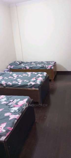 PG for Anyone in Crossings Republik