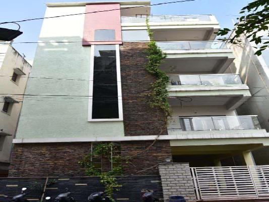 4+ BHK Flat For Sale  In Kukatpally