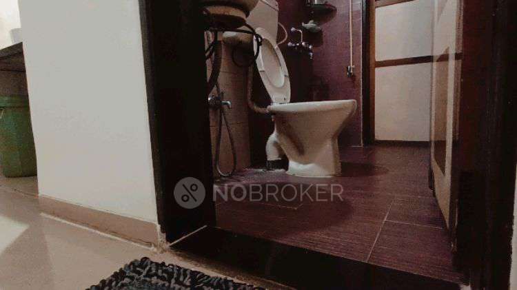 2 BHK Flat In Akashganga Complex Kavesar For Sale  In Kavesar