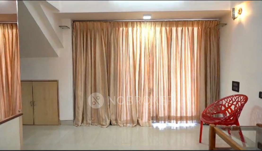 4 BHK Flat In Chetwani Swastik Garden For Sale  In Thane West