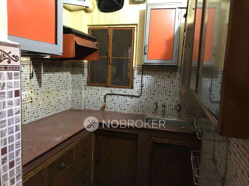 2 BHK Flat For Sale  In Dilshad Colony