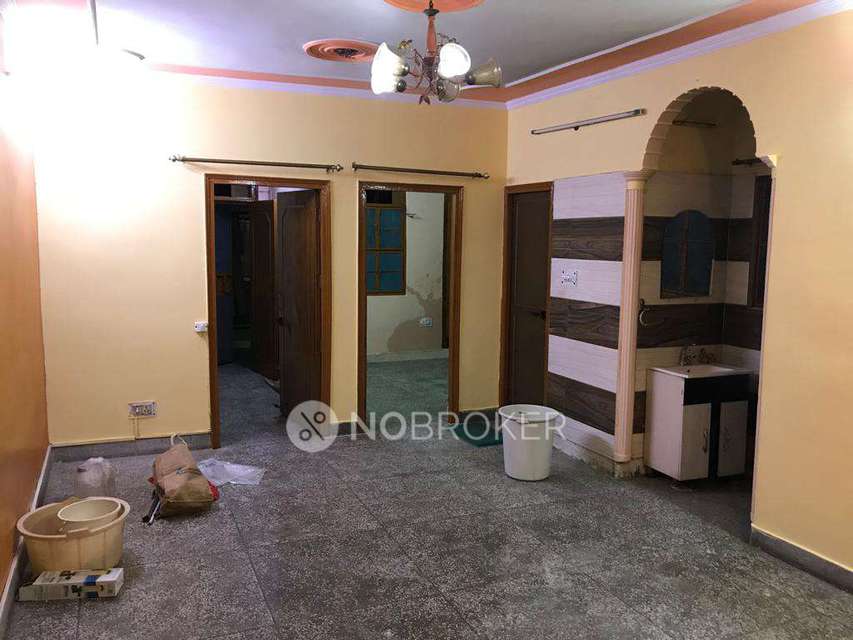 2 BHK Flat For Sale  In Dilshad Colony