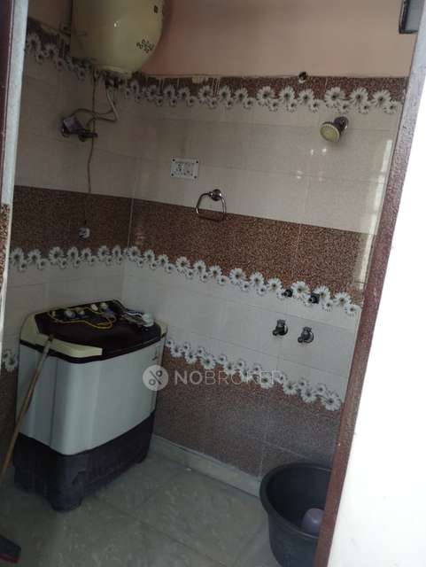 4+ BHK Flat For Sale  In Laxmi Park Nangloi