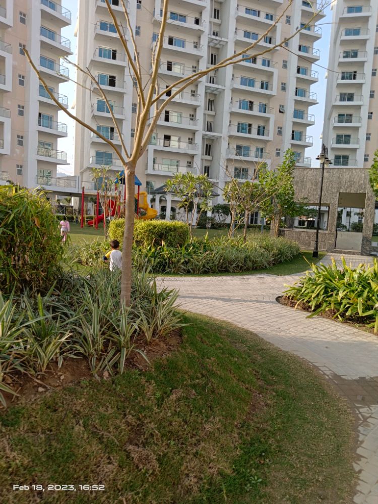 Shree Vardhman Victoria