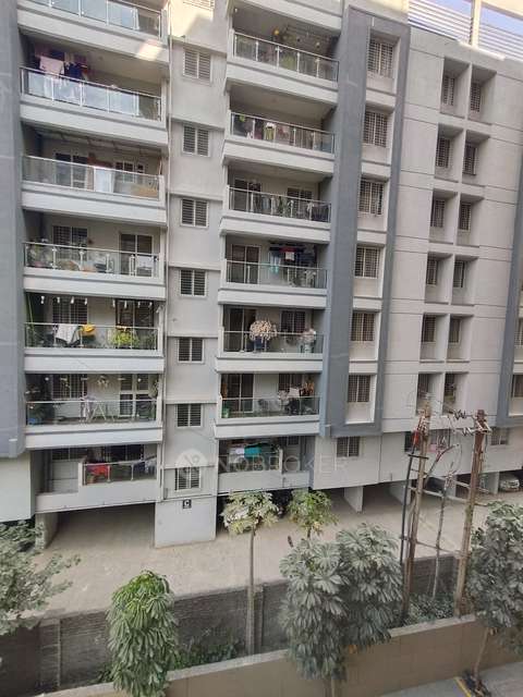 1 BHK Flat In Mumbai - Pune Expy, Pune, Maharashtra 412101 for Rent  In Runal Spacio