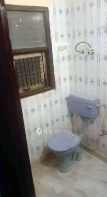 1 BHK Flat In Standalone Building  For Sale  In Vikaspuri