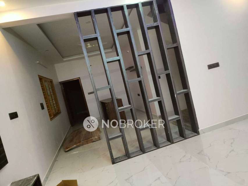 4+ BHK House For Sale  In Margondanahalli