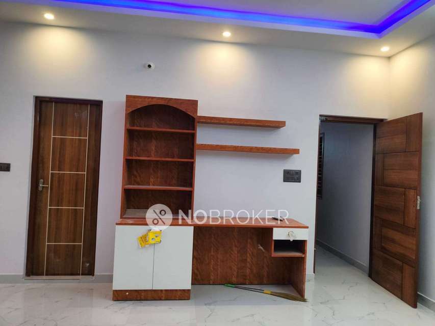 4+ BHK House For Sale  In Margondanahalli