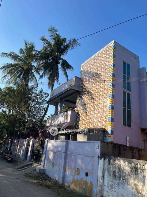 4+ BHK House For Sale  In Attipattu