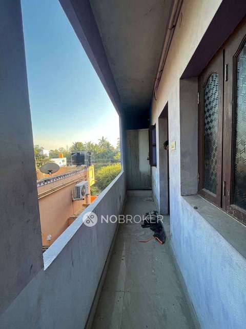 4+ BHK House For Sale  In Attipattu