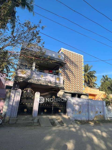 4+ BHK House For Sale  In Attipattu